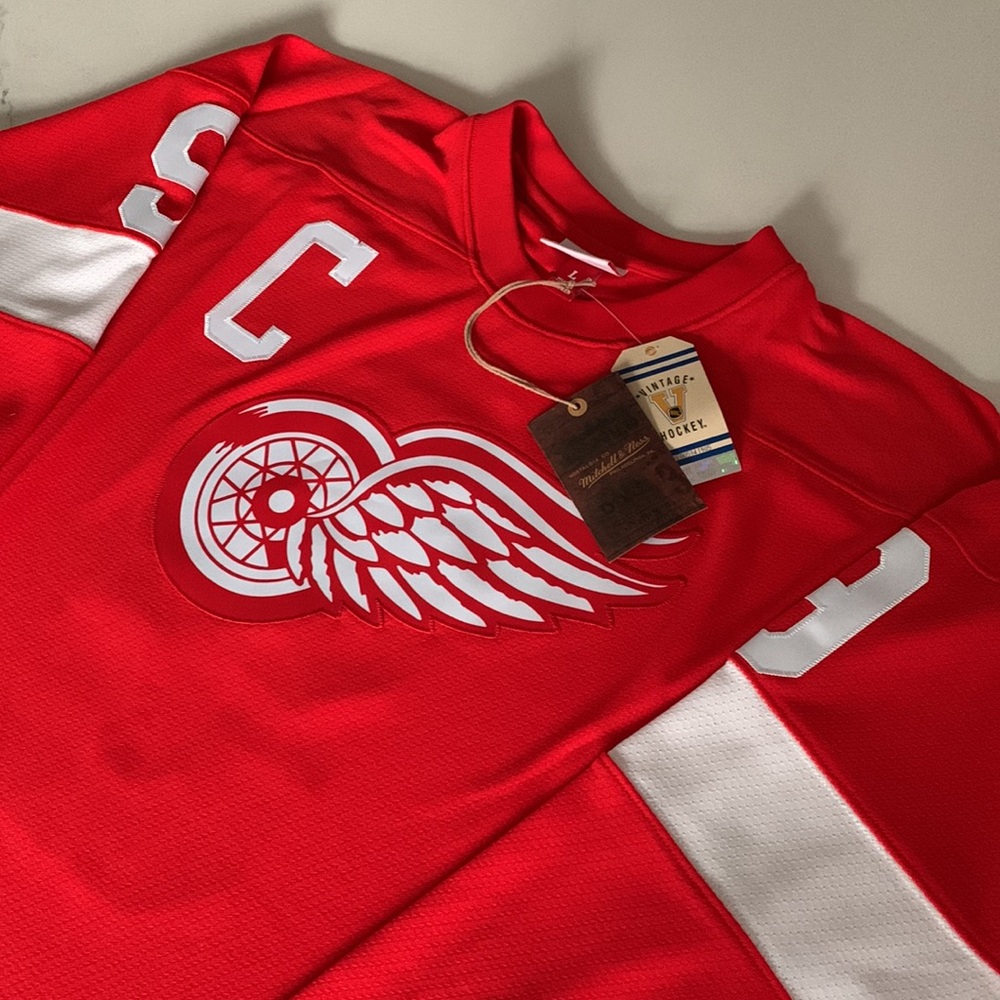 Gordie Howe Detroit Red Wings Mitchell & Ness 1960 Blue Line Authentic Jersey - Picture 2 of 11